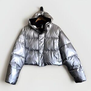 Fabletics Essential Cropped Hooded Puffer Jacket In Silver Shine Size XL
